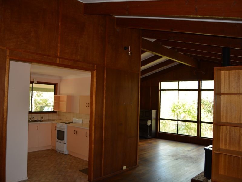 1 Vanneck Street, Yangan QLD 4371