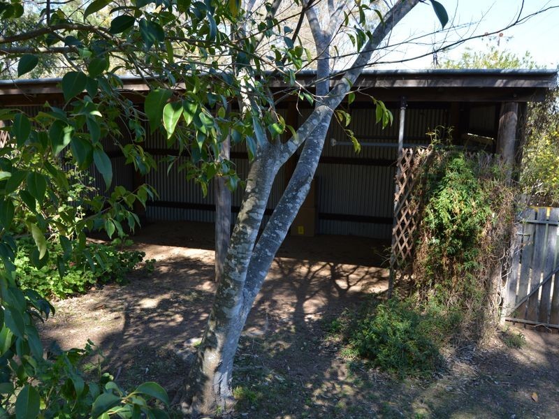 1 Vanneck Street, Yangan QLD 4371