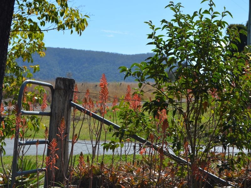 1 Vanneck Street, Yangan QLD 4371