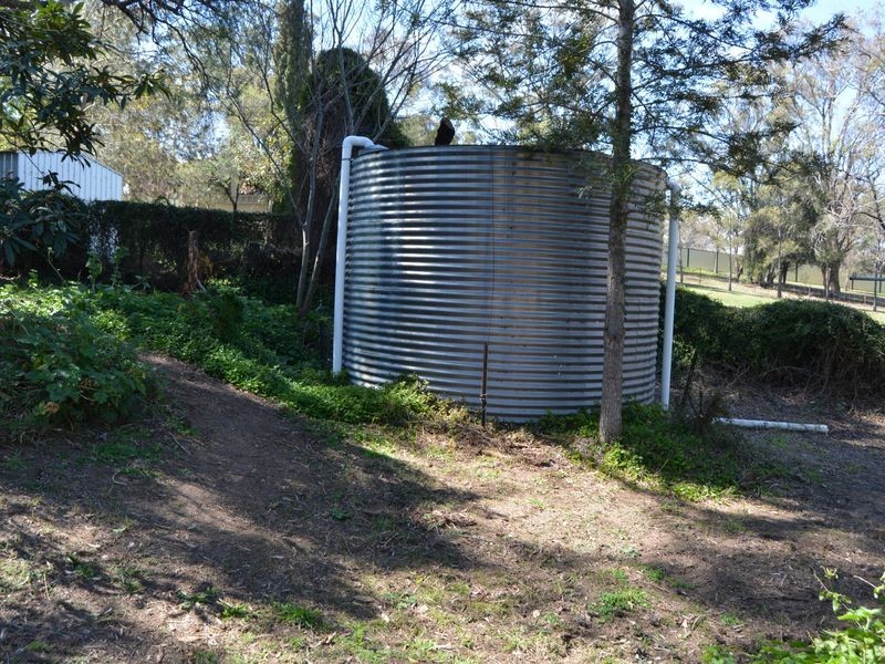 1 Vanneck Street, Yangan QLD 4371