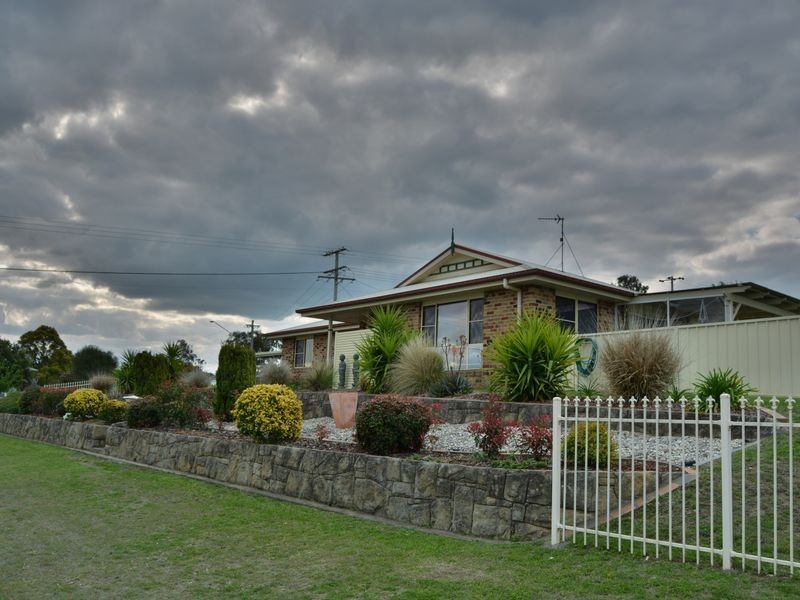 26 Walker Street, Warwick QLD 4370