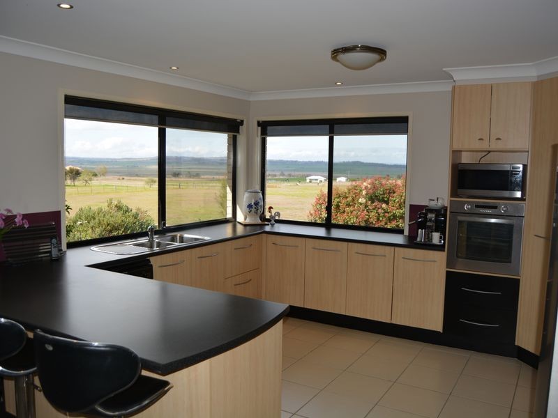 64 Smith Road, Mount Marshall QLD 4362