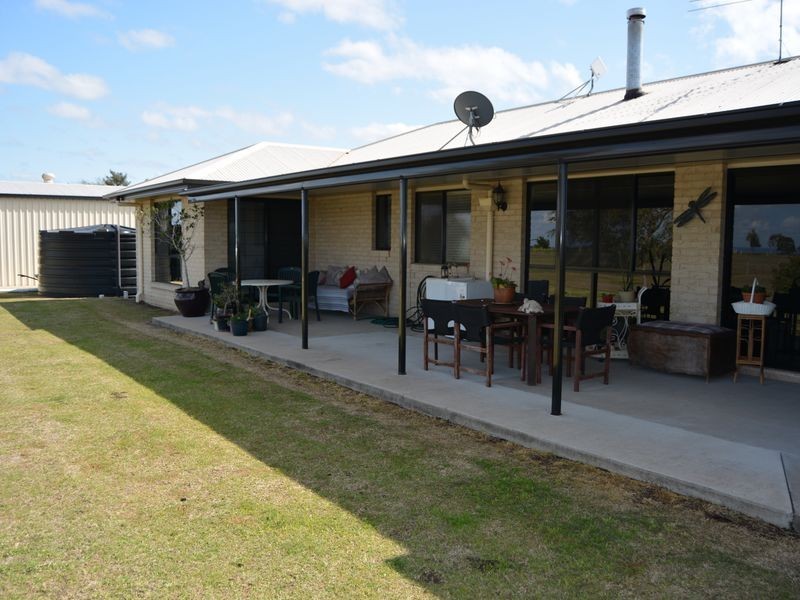 64 Smith Road, Mount Marshall QLD 4362