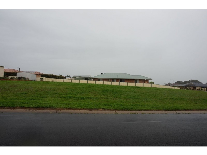 2 Hans Borgar Court, Warwick QLD 4370