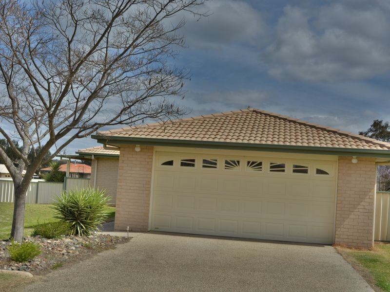 12 Fairwill Drive, Warwick QLD 4370