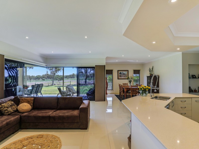 132 Dight Road, Warwick QLD 4370