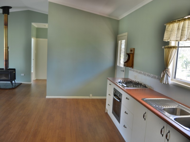 2369 Leyburn Cunningham Road, Pratten QLD 4370