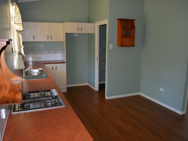2369 Leyburn Cunningham Road, Pratten QLD 4370