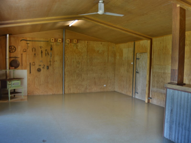2369 Leyburn Cunningham Road, Pratten QLD 4370
