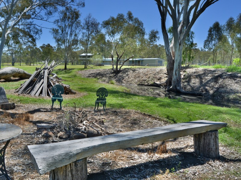 2369 Leyburn Cunningham Road, Pratten QLD 4370