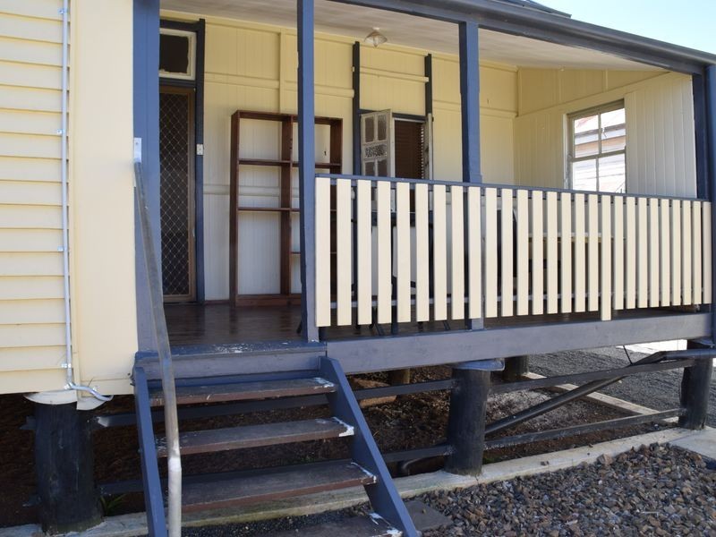 6 Percy Street, Warwick QLD 4370