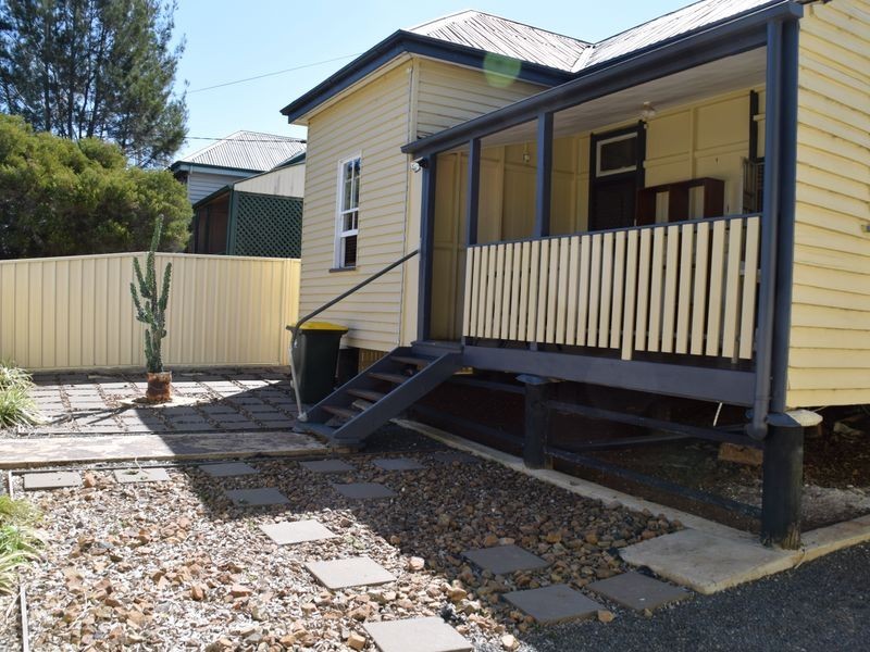 6 Percy Street, Warwick QLD 4370