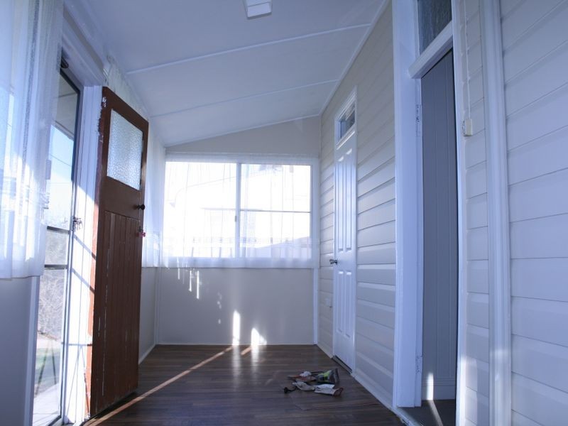 8 Pine Street, Warwick QLD 4370