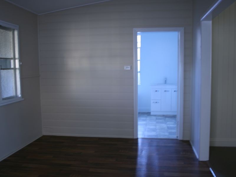 8 Pine Street, Warwick QLD 4370