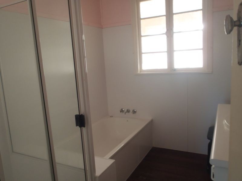 52 Pine Street,, Killarney QLD 4373