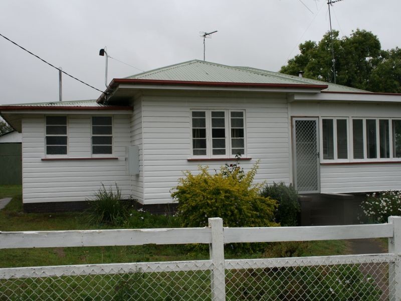 1 Clarke Street, Warwick QLD 4370