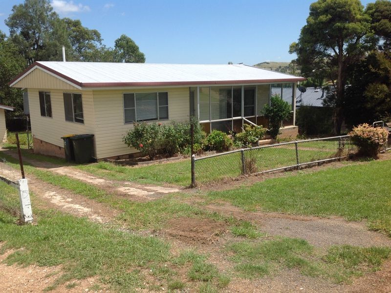 6 Pine Street, Killarney QLD 4373