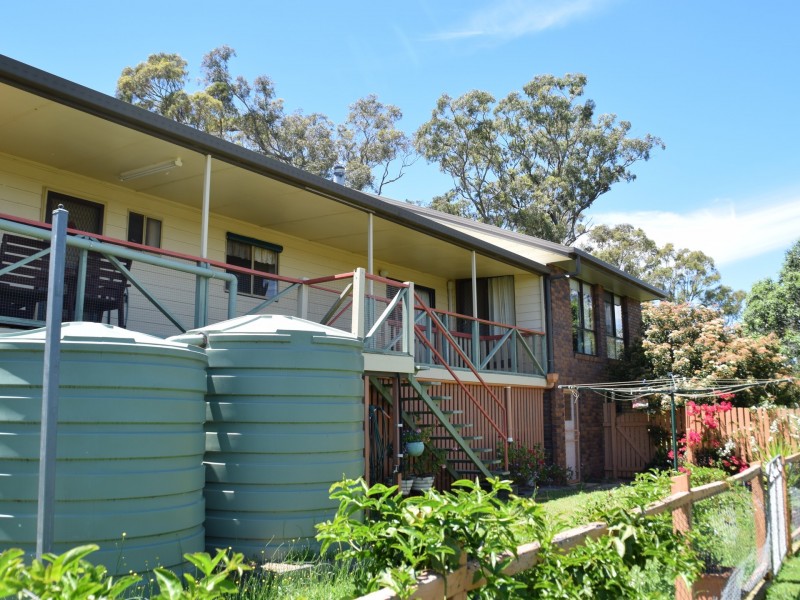 13 Westview Road, Rosenthal Heights QLD 4370