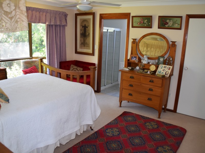 13 Westview Road, Rosenthal Heights QLD 4370