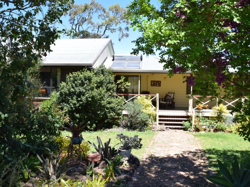 13 Westview Road, Rosenthal Heights QLD 4370