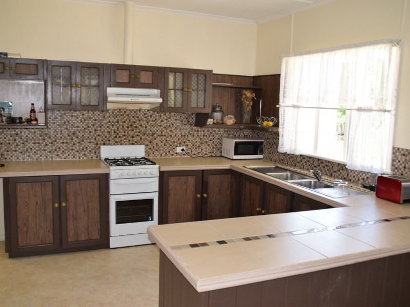 41 Drayton Street, Allora QLD 4362
