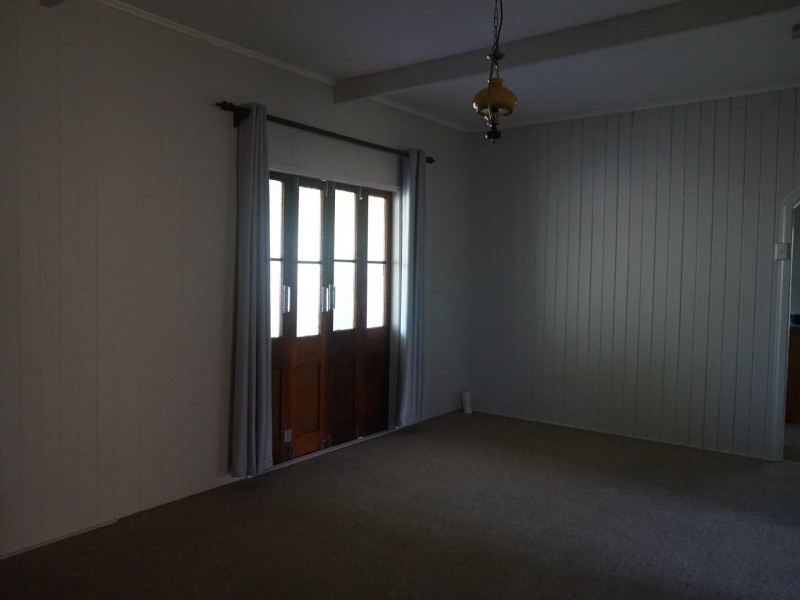 124 Locke Street, Warwick QLD 4370