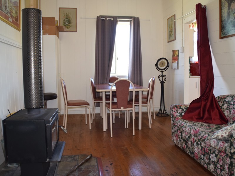 102 Wood Street, Warwick QLD 4370