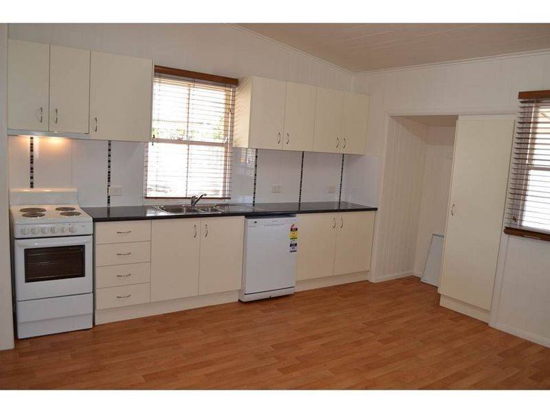 34 Glen Road, Warwick QLD 4370