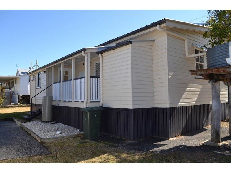 34 Glen Road, Warwick QLD 4370