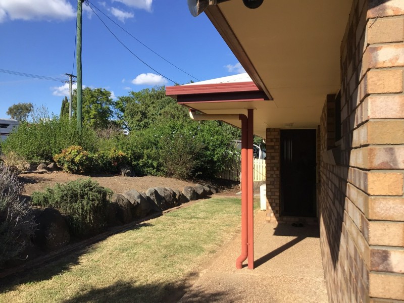 1/6 Bertram Street, Warwick QLD 4370