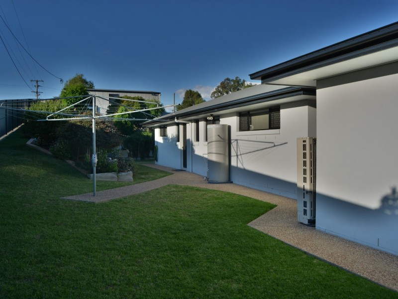2 Daniel Drive, Warwick QLD 4370