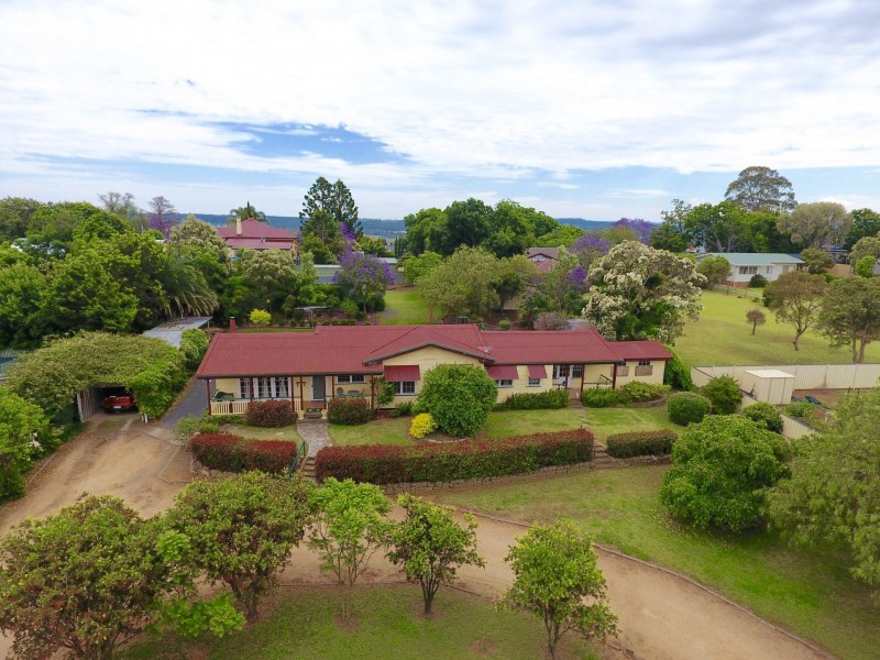 7 Chermside Drive, Warwick QLD 4370