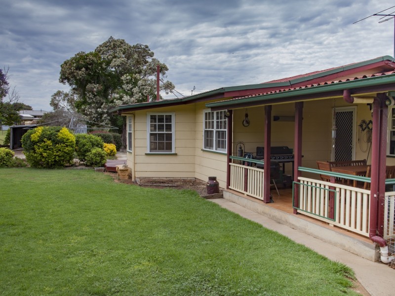 7 Chermside Drive, Warwick QLD 4370