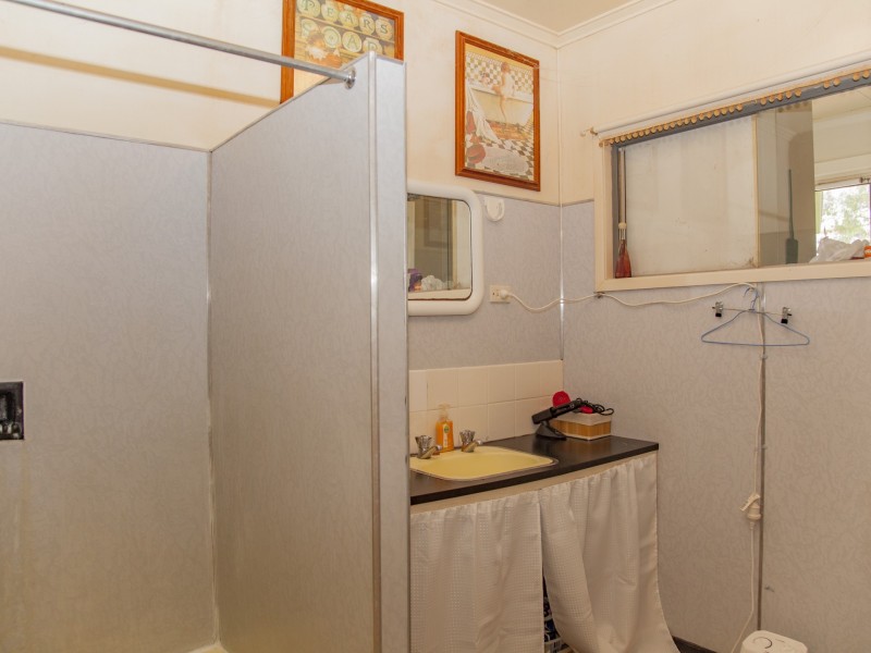 7 Chermside Drive, Warwick QLD 4370