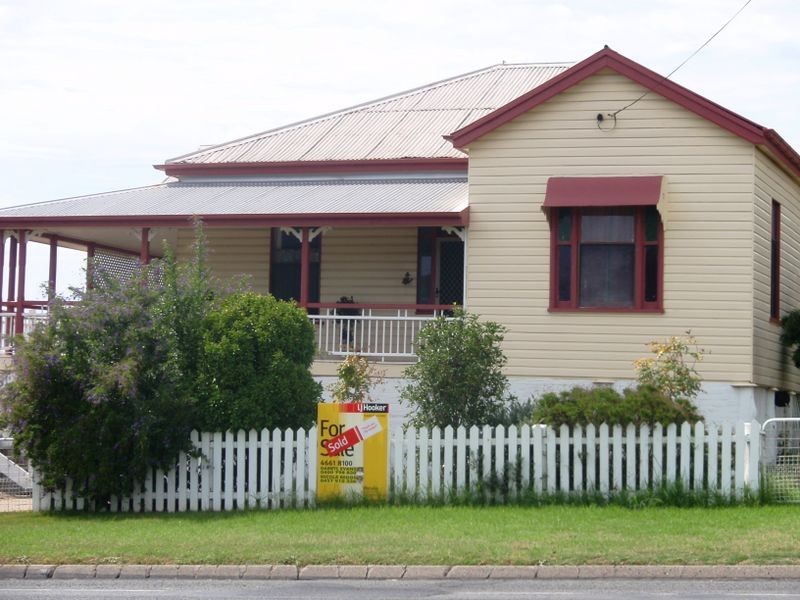 16 Wallace Street, Warwick QLD 4370