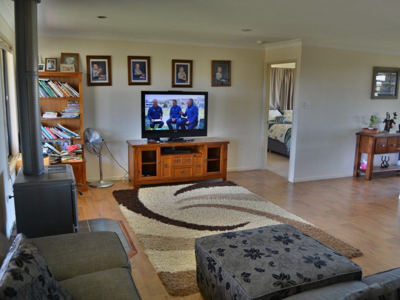 19 South Street, Allora QLD 4362