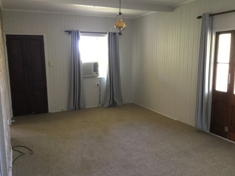 124 Locke Street, Warwick QLD 4370