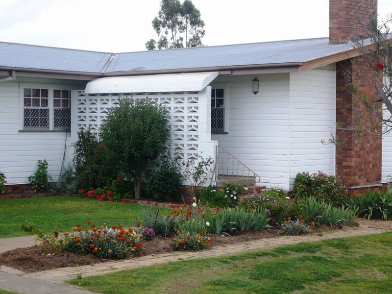 225 Pratten Street, Warwick QLD 4370