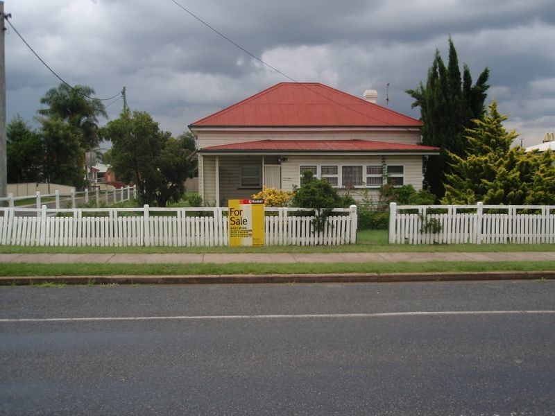 41 Wood Street, Warwick QLD 4370