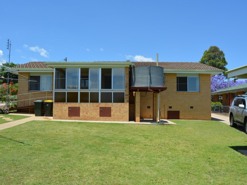 13 Braemar Street, Warwick QLD 4370