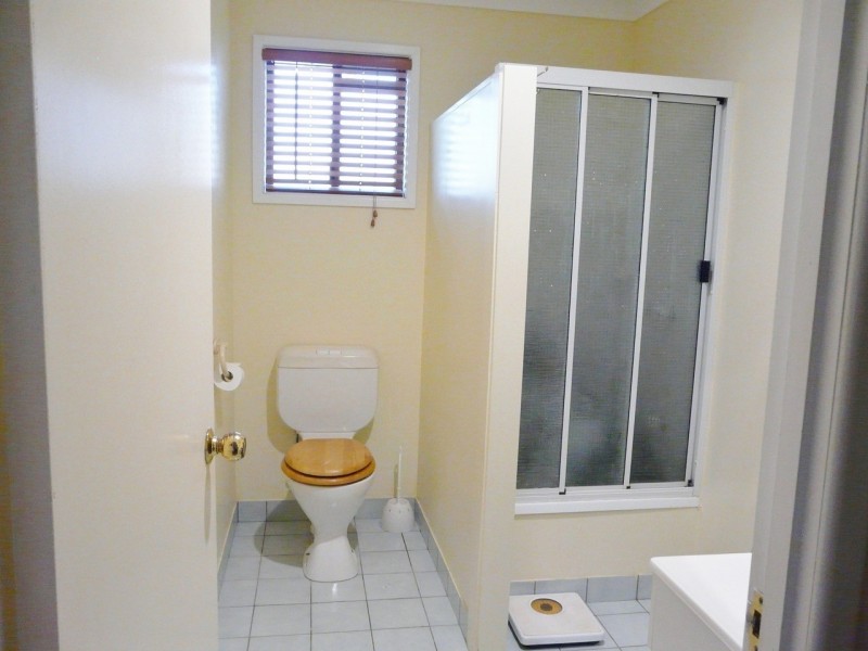 7 Vanneck Street, Yangan QLD 4371