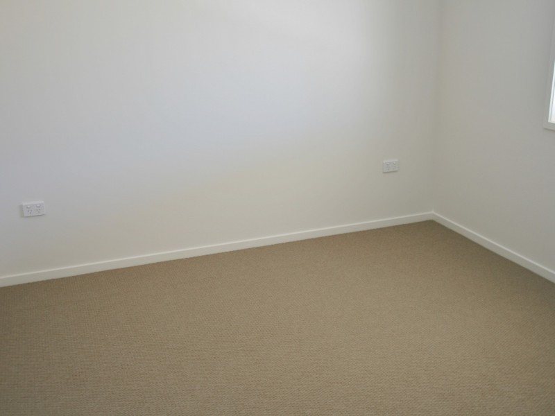 Unit 2/12 Floribunda Ave, Warwick QLD 4370