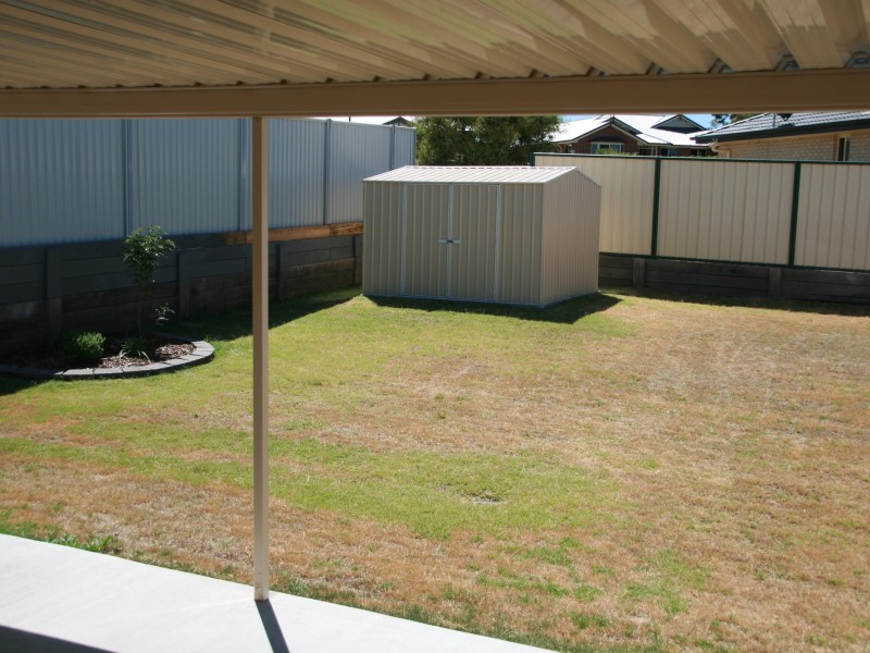 Unit 2/12 Floribunda Ave, Warwick QLD 4370