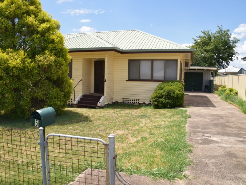 5 Cecil Street, Warwick QLD 4370