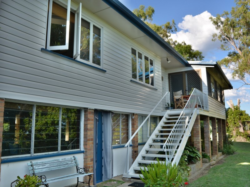 9 Uambi Place, Warwick QLD 4370