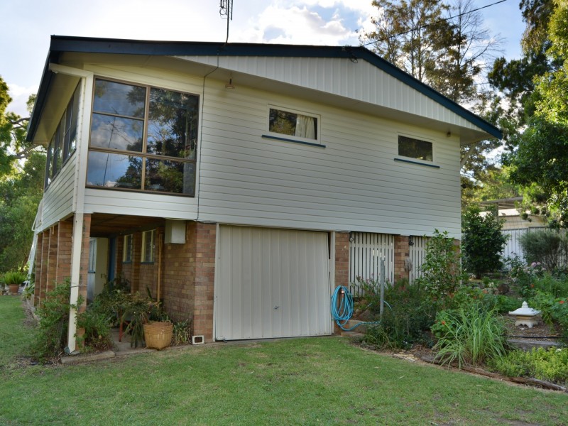 9 Uambi Place, Warwick QLD 4370