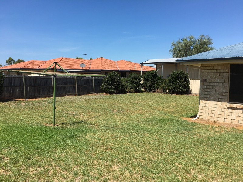 6 Iceberg Court, Warwick QLD 4370