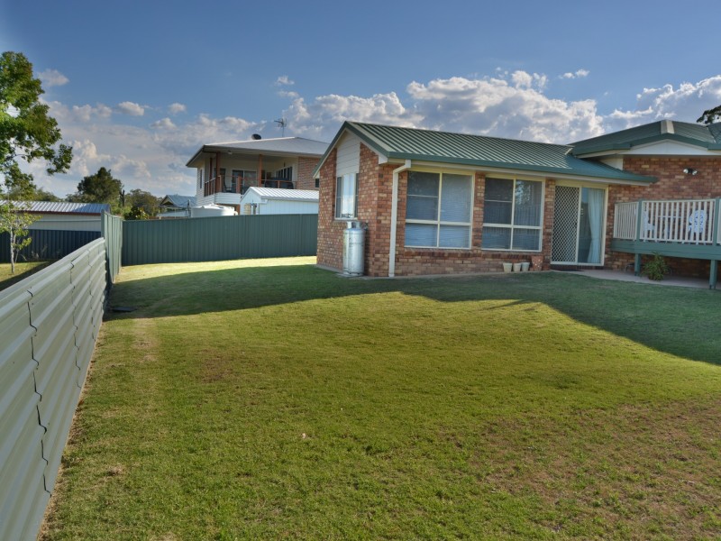 2 Sandstone Court, Warwick QLD 4370