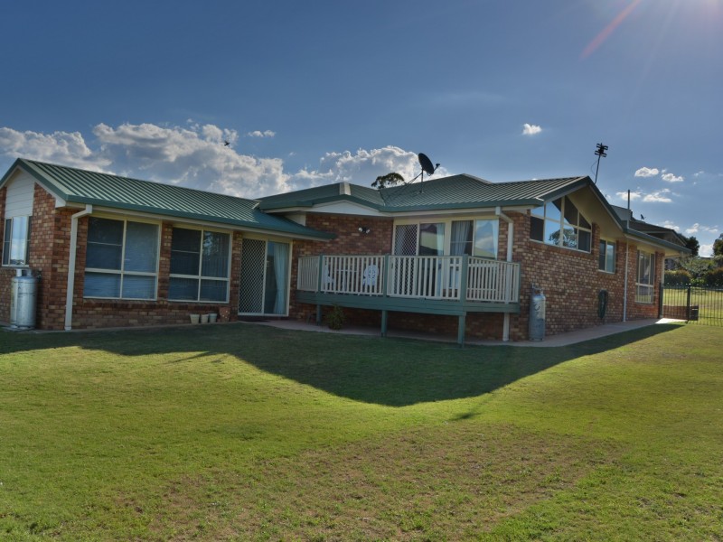 2 Sandstone Court, Warwick QLD 4370