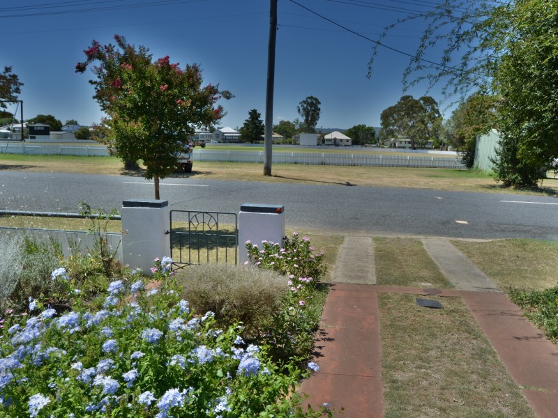 32A Pratten Street, Warwick QLD 4370